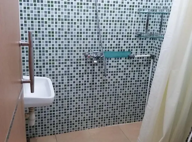 Bookit Backpacker Hostal