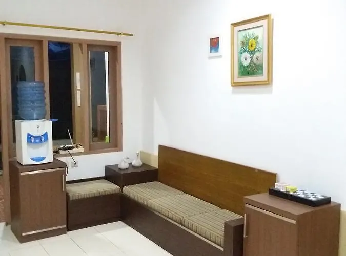 Bookit Backpacker Hostal Kuta Selatan
