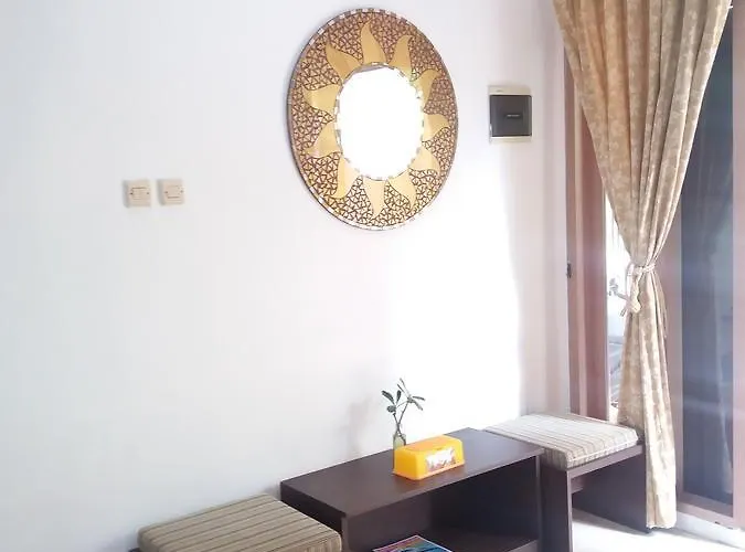 Bookit Backpacker Hostal Kuta Selatan