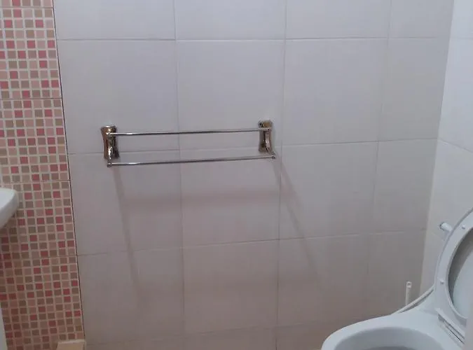 Bookit Backpacker Hostal Kuta Selatan
